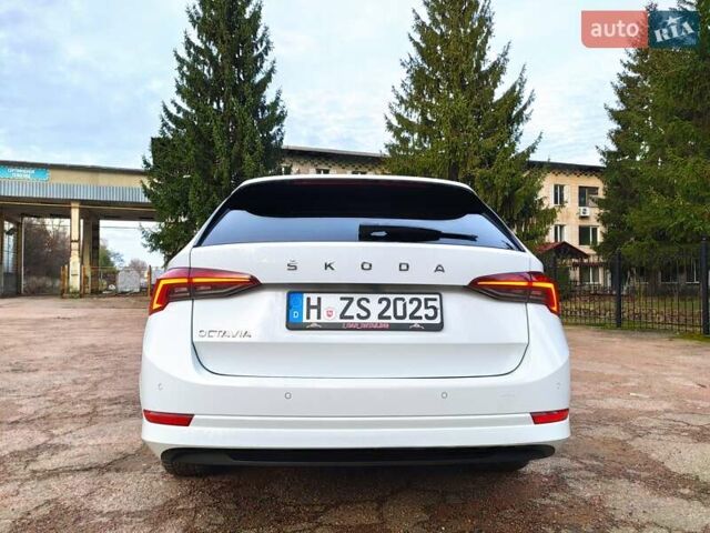 Белый Шкода Октавия, объемом двигателя 2 л и пробегом 310 тыс. км за 17800 $, фото 28 на Automoto.ua