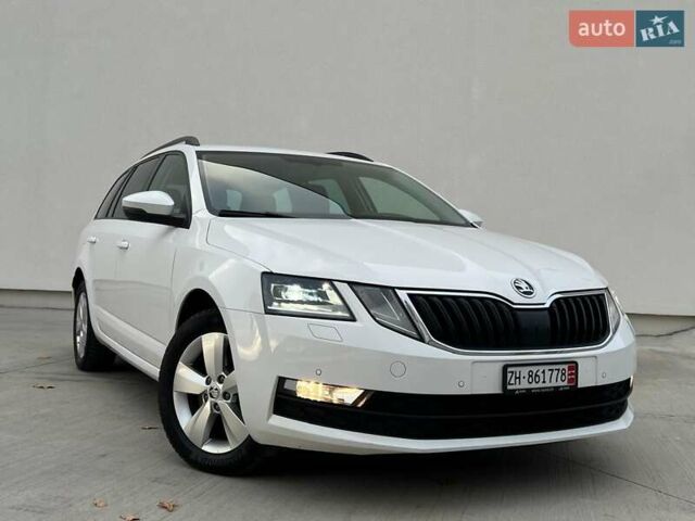 Белый Шкода Октавия, объемом двигателя 2 л и пробегом 193 тыс. км за 18700 $, фото 15 на Automoto.ua