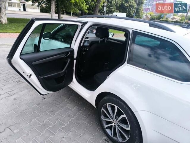 Белый Шкода Октавия, объемом двигателя 1.97 л и пробегом 151 тыс. км за 15555 $, фото 3 на Automoto.ua