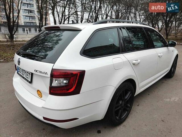 Белый Шкода Октавия, объемом двигателя 1.97 л и пробегом 219 тыс. км за 15300 $, фото 4 на Automoto.ua