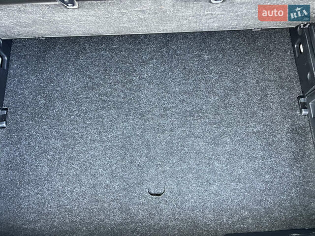 Белый Шкода Октавия, объемом двигателя 2 л и пробегом 200 тыс. км за 17456 $, фото 37 на Automoto.ua