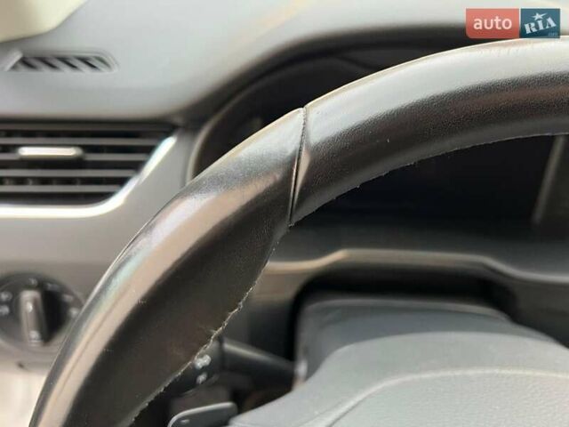 Белый Шкода Октавия, объемом двигателя 2 л и пробегом 193 тыс. км за 18700 $, фото 50 на Automoto.ua