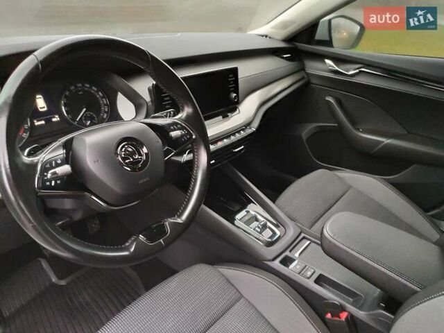 Белый Шкода Октавия, объемом двигателя 2 л и пробегом 310 тыс. км за 17800 $, фото 18 на Automoto.ua