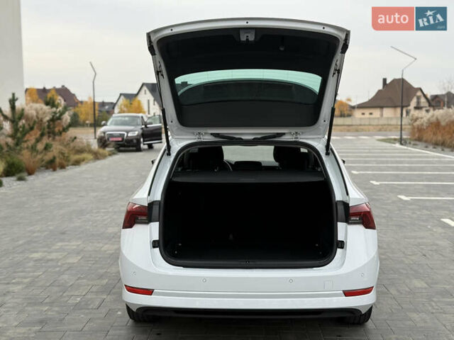 Білий Шкода Октавія, об'ємом двигуна 2 л та пробігом 230 тис. км за 17200 $, фото 18 на Automoto.ua