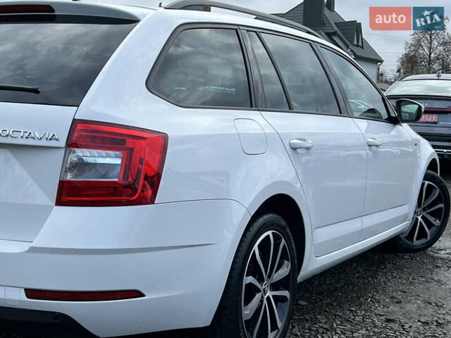 Белый Шкода Октавия, объемом двигателя 2 л и пробегом 200 тыс. км за 17456 $, фото 13 на Automoto.ua