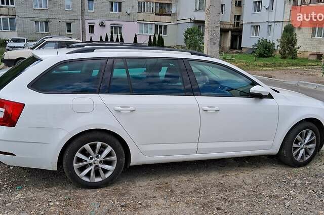 Шкода Октавия 2020 в Бориславе на Automoto.ua Белый Шкода Октавия, объемом двигателя 1.97 л и пробегом 243 тыс. км за 18400 $, фото 3 на Automoto.ua