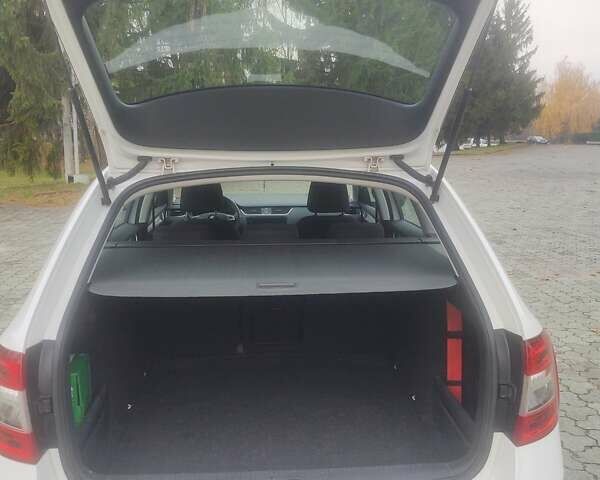 Белый Шкода Октавия, объемом двигателя 1.98 л и пробегом 211 тыс. км за 16500 $, фото 9 на Automoto.ua