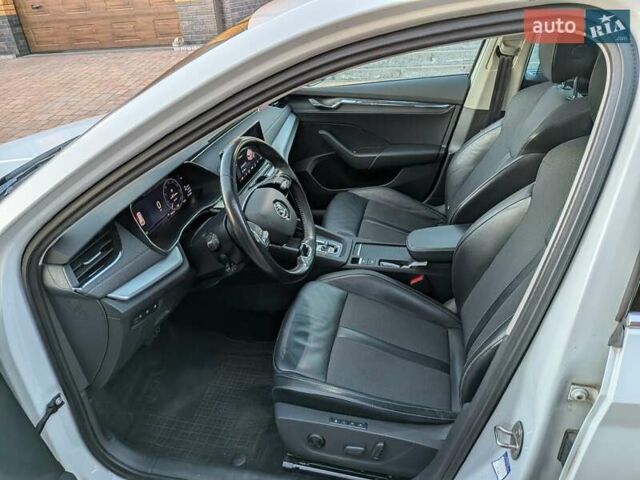 Шкода Октавия 2020 в Луцке на Automoto.ua Белый Шкода Октавия, объемом двигателя 1.97 л и пробегом 197 тыс. км за 23800 $, фото 23 на Automoto.ua