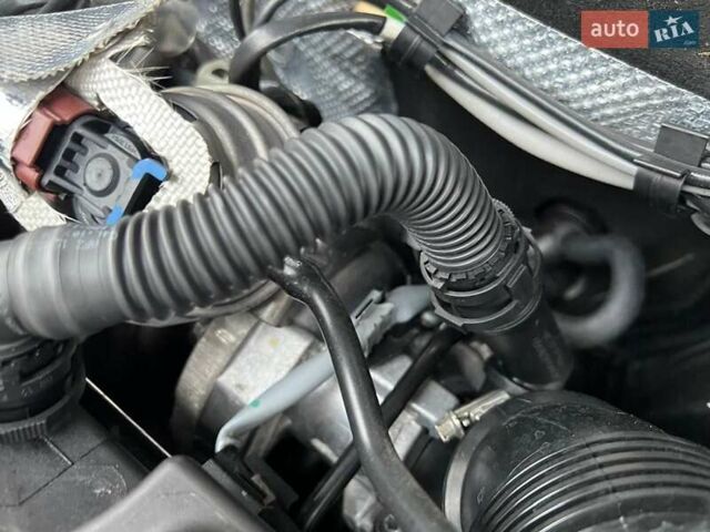 Белый Шкода Октавия, объемом двигателя 2 л и пробегом 193 тыс. км за 18700 $, фото 101 на Automoto.ua