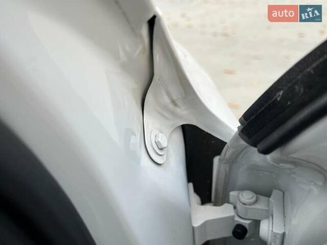 Белый Шкода Октавия, объемом двигателя 2 л и пробегом 193 тыс. км за 18700 $, фото 67 на Automoto.ua