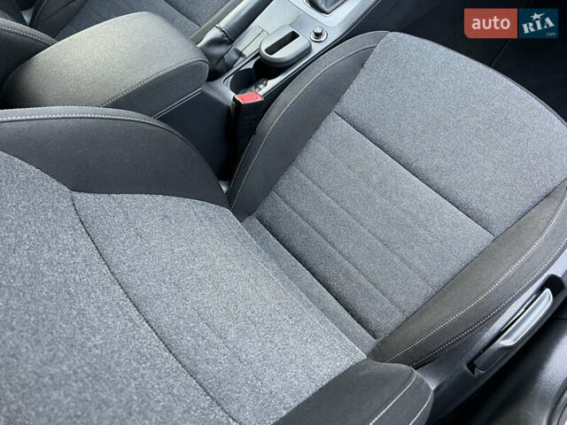 Белый Шкода Октавия, объемом двигателя 2 л и пробегом 200 тыс. км за 17456 $, фото 48 на Automoto.ua