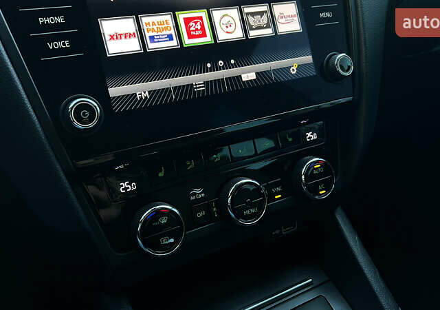 Білий Шкода Октавія, об'ємом двигуна 2 л та пробігом 201 тис. км за 15300 $, фото 14 на Automoto.ua