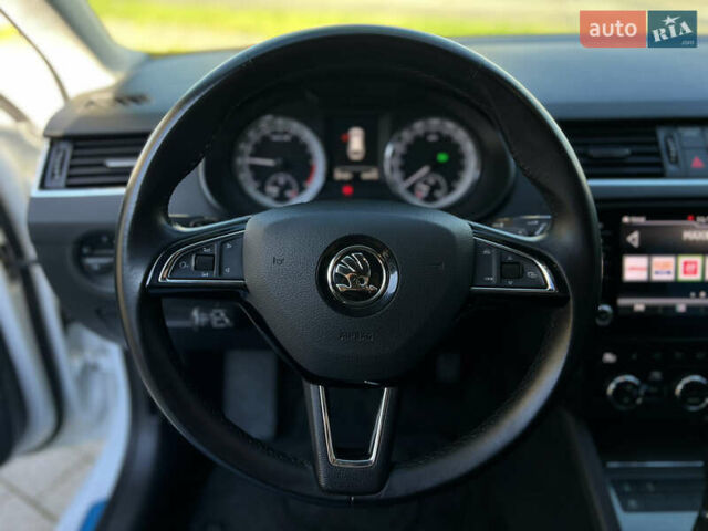 Білий Шкода Октавія, об'ємом двигуна 2 л та пробігом 201 тис. км за 15300 $, фото 11 на Automoto.ua