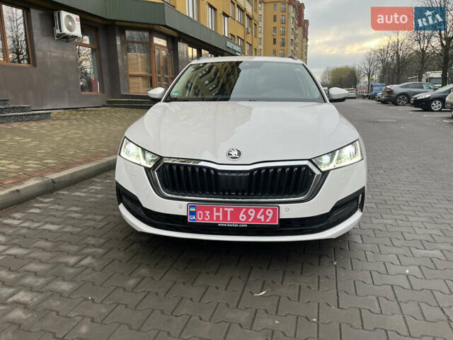 Білий Шкода Октавія, об'ємом двигуна 2 л та пробігом 218 тис. км за 22300 $, фото 1 на Automoto.ua
