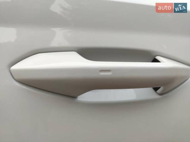 Белый Шкода Октавия, объемом двигателя 2 л и пробегом 310 тыс. км за 17350 $, фото 40 на Automoto.ua