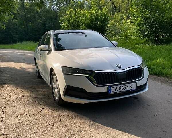 Белый Шкода Октавия, объемом двигателя 1.97 л и пробегом 180 тыс. км за 18800 $, фото 1 на Automoto.ua