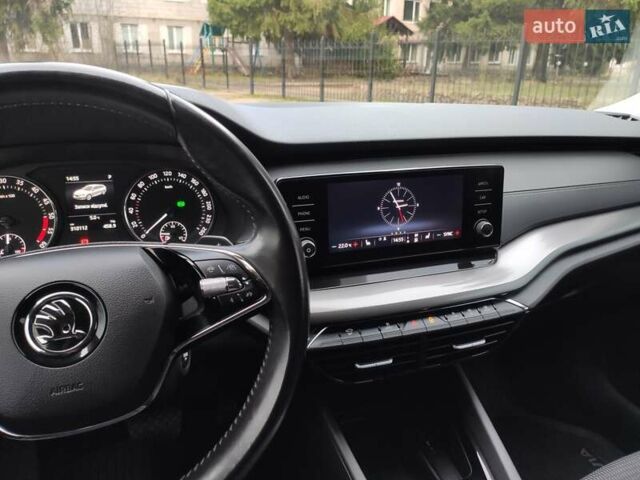 Белый Шкода Октавия, объемом двигателя 2 л и пробегом 310 тыс. км за 17800 $, фото 56 на Automoto.ua