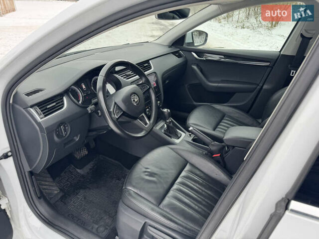 Белый Шкода Октавия, объемом двигателя 0 л и пробегом 235 тыс. км за 15999 $, фото 8 на Automoto.ua