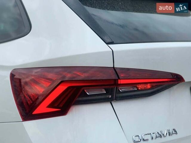 Белый Шкода Октавия, объемом двигателя 2 л и пробегом 168 тыс. км за 24290 $, фото 20 на Automoto.ua