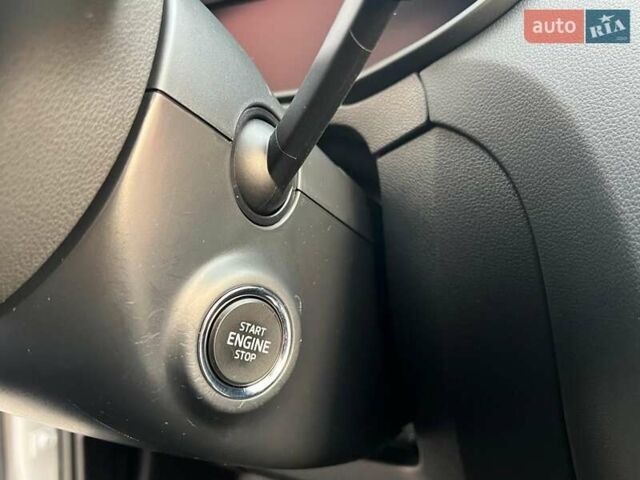 Белый Шкода Октавия, объемом двигателя 2 л и пробегом 193 тыс. км за 18700 $, фото 56 на Automoto.ua