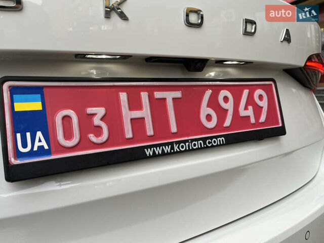 Білий Шкода Октавія, об'ємом двигуна 2 л та пробігом 218 тис. км за 22300 $, фото 5 на Automoto.ua