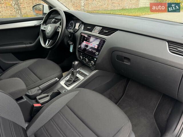 Білий Шкода Октавія, об'ємом двигуна 1.97 л та пробігом 203 тис. км за 16750 $, фото 24 на Automoto.ua