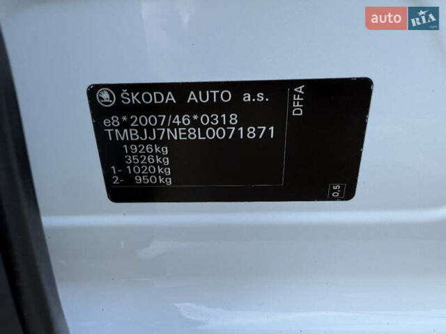 Білий Шкода Октавія, об'ємом двигуна 2 л та пробігом 199 тис. км за 16250 $, фото 84 на Automoto.ua