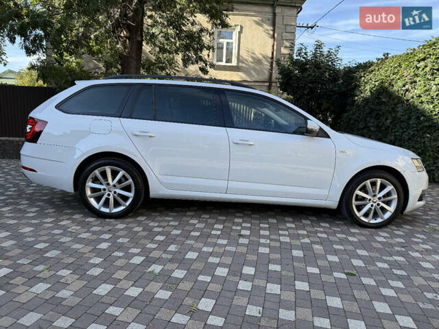 Білий Шкода Октавія, об'ємом двигуна 2 л та пробігом 199 тис. км за 16250 $, фото 80 на Automoto.ua