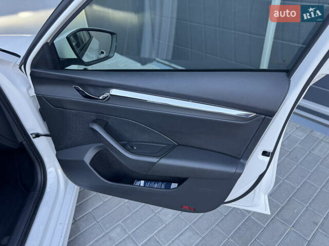 Шкода Октавия 2020 в Мукачеве на Automoto.ua Белый Шкода Октавия, объемом двигателя 2 л и пробегом 217 тыс. км за 18700 $, фото 38 на Automoto.ua