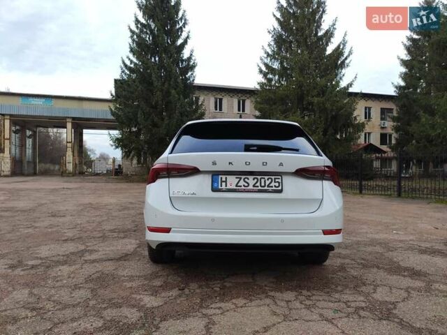 Белый Шкода Октавия, объемом двигателя 2 л и пробегом 310 тыс. км за 17800 $, фото 93 на Automoto.ua