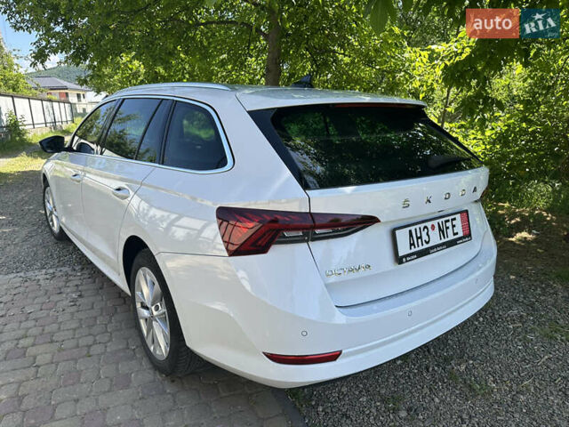 Белый Шкода Октавия, объемом двигателя 2 л и пробегом 235 тыс. км за 18300 $, фото 2 на Automoto.ua