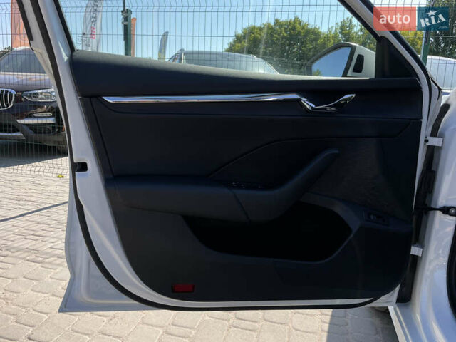 Шкода Октавия 2020 в Бердичеве на Automoto.ua Белый Шкода Октавия, объемом двигателя 2 л и пробегом 225 тыс. км за 21255 $, фото 22 на Automoto.ua