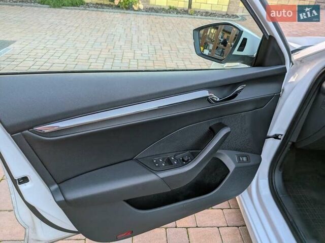 Білий Шкода Октавія, об'ємом двигуна 1.97 л та пробігом 197 тис. км за 23350 $, фото 19 на Automoto.ua