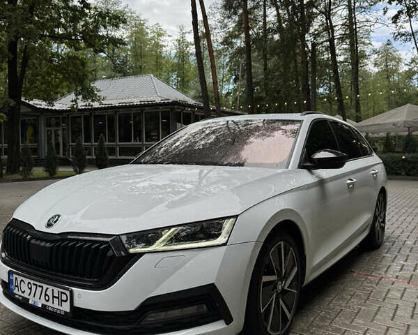 Белый Шкода Октавия, объемом двигателя 1.97 л и пробегом 205 тыс. км за 27706 $, фото 3 на Automoto.ua