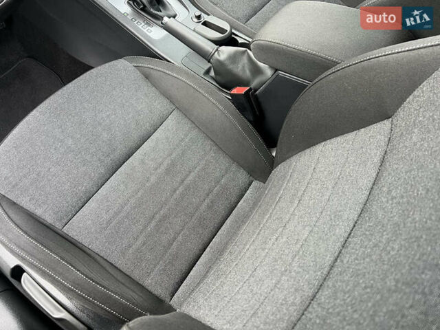 Белый Шкода Октавия, объемом двигателя 2 л и пробегом 200 тыс. км за 17456 $, фото 29 на Automoto.ua