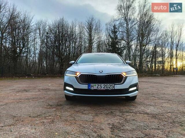 Белый Шкода Октавия, объемом двигателя 2 л и пробегом 310 тыс. км за 17800 $, фото 10 на Automoto.ua