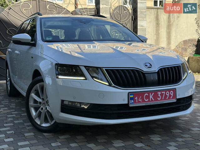 Білий Шкода Октавія, об'ємом двигуна 2 л та пробігом 199 тис. км за 16250 $, фото 1 на Automoto.ua