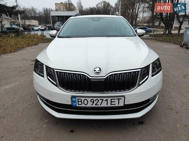 Белый Шкода Октавия, объемом двигателя 1.97 л и пробегом 219 тыс. км за 15300 $, фото 2 на Automoto.ua