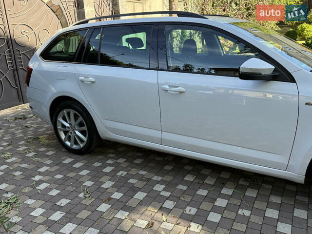 Білий Шкода Октавія, об'ємом двигуна 2 л та пробігом 199 тис. км за 16250 $, фото 92 на Automoto.ua