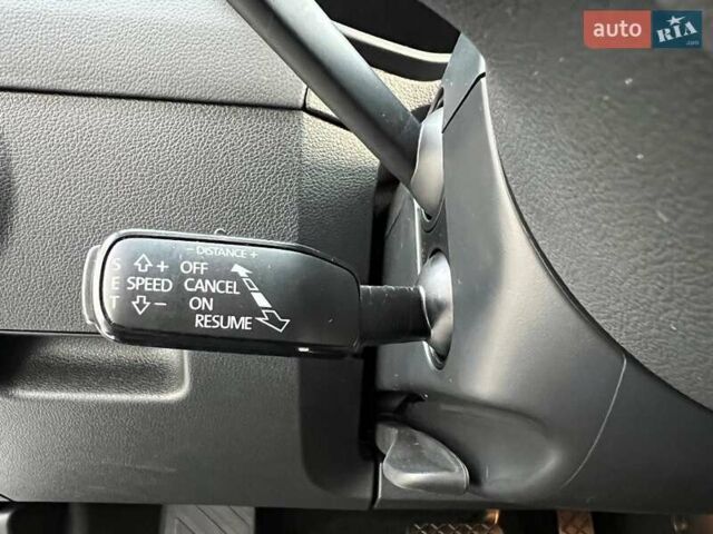 Белый Шкода Октавия, объемом двигателя 2 л и пробегом 193 тыс. км за 17999 $, фото 55 на Automoto.ua