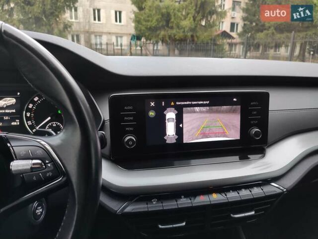 Белый Шкода Октавия, объемом двигателя 2 л и пробегом 310 тыс. км за 17800 $, фото 60 на Automoto.ua