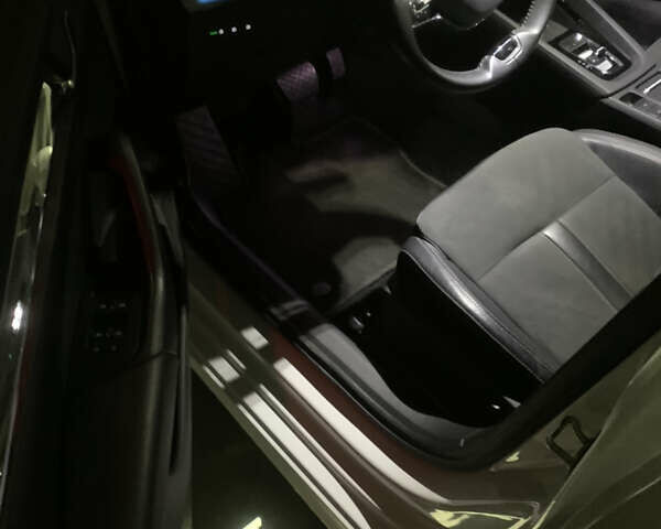 Шкода Октавия 2020 в Харькове на Automoto.ua Белый Шкода Октавия, объемом двигателя 1.97 л и пробегом 204 тыс. км за 19300 $, фото 39 на Automoto.ua