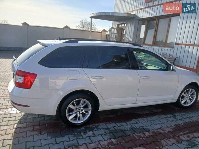 Белый Шкода Октавия, объемом двигателя 2 л и пробегом 189 тыс. км за 18500 $, фото 6 на Automoto.ua