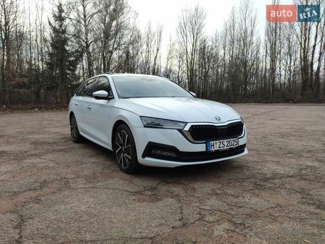 Белый Шкода Октавия, объемом двигателя 2 л и пробегом 310 тыс. км за 17800 $, фото 90 на Automoto.ua