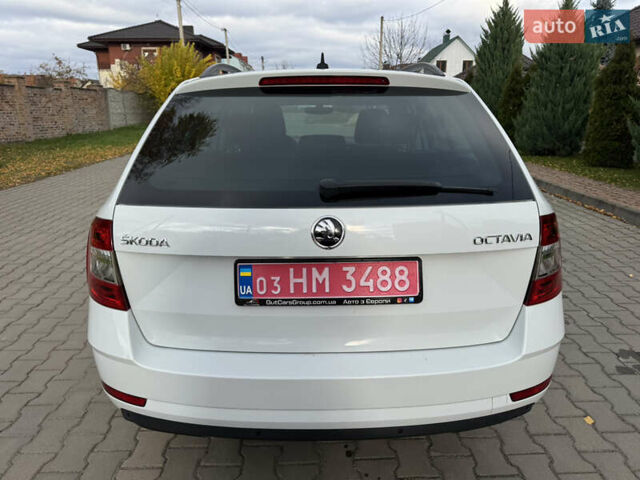 Білий Шкода Октавія, об'ємом двигуна 1.97 л та пробігом 203 тис. км за 16750 $, фото 3 на Automoto.ua
