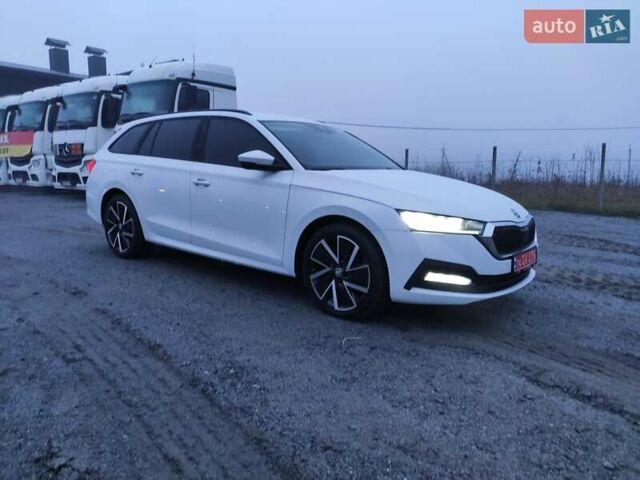 Белый Шкода Октавия, объемом двигателя 2 л и пробегом 310 тыс. км за 17800 $, фото 4 на Automoto.ua