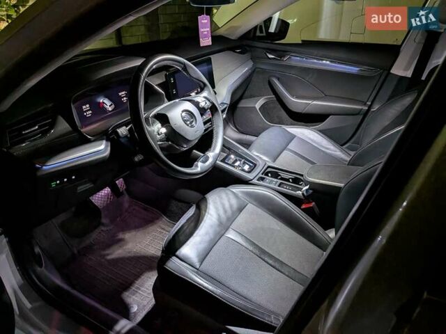 Шкода Октавия 2020 в Луцке на Automoto.ua Белый Шкода Октавия, объемом двигателя 1.97 л и пробегом 197 тыс. км за 23800 $, фото 80 на Automoto.ua