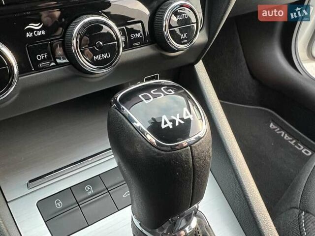 Белый Шкода Октавия, объемом двигателя 2 л и пробегом 193 тыс. км за 18700 $, фото 58 на Automoto.ua