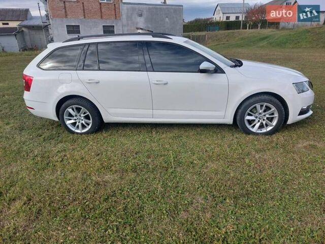 Шкода Октавия 2020 в Тернополе на Automoto.ua Белый Шкода Октавия, объемом двигателя 1.97 л и пробегом 187 тыс. км за 15200 $, фото 6 на Automoto.ua