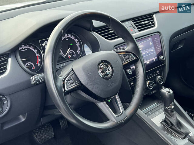 Белый Шкода Октавия, объемом двигателя 2 л и пробегом 200 тыс. км за 17456 $, фото 24 на Automoto.ua